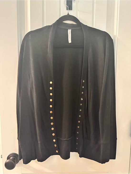 Zenana Outfitters Sweaters - Zenana Outfitters Black Open-Front Cardigan with Gold Stud Trim